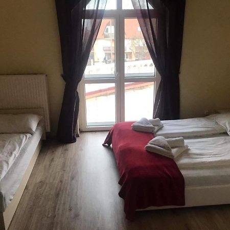 Bed and Breakfast Y Panzio Balatonlelle Exteriér fotografie