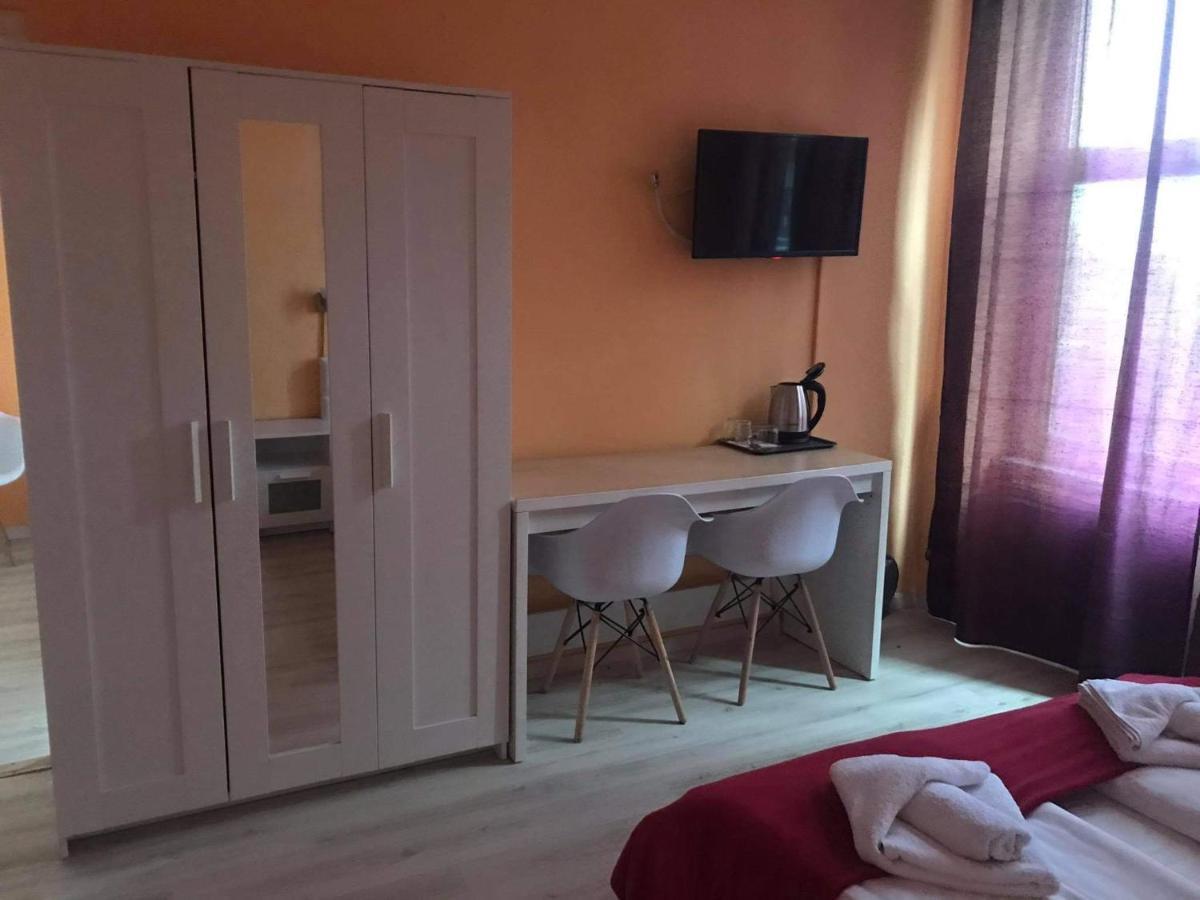 Bed and Breakfast Y Panzio Balatonlelle Exteriér fotografie