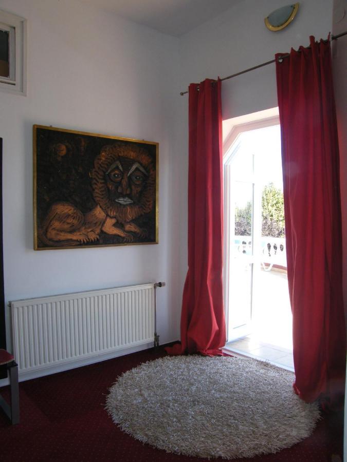 Bed and Breakfast Y Panzio Balatonlelle Exteriér fotografie